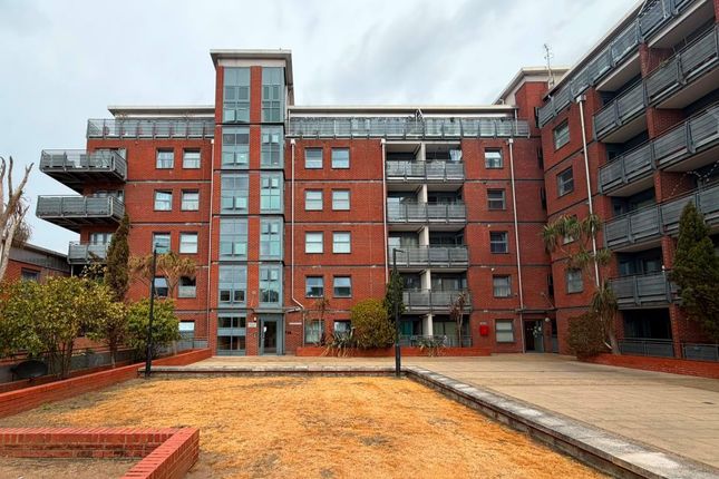 2-bed flat on Flat 27 Butterfield House, Berber Parade, London, SE18 4GA, £200,000