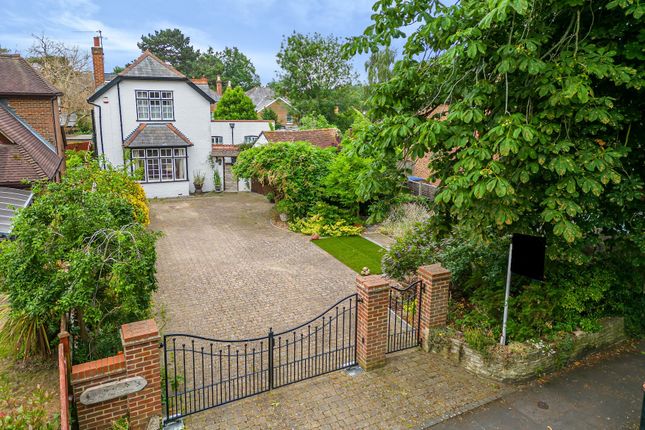 Thumbnail Detached house for sale in High Town Road, Maidenhead