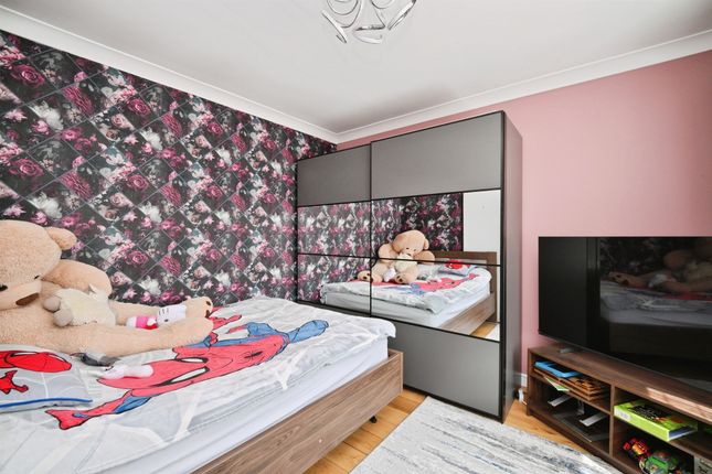 57, Rectory Wood, Harlow photo 4
