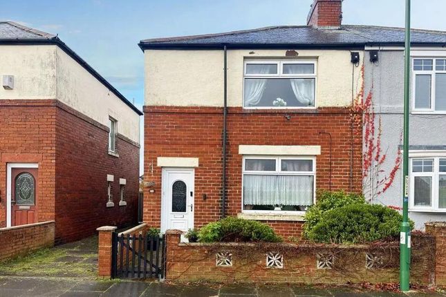 Thumbnail Semi-detached house to rent in Elmfield Road, Hebburn