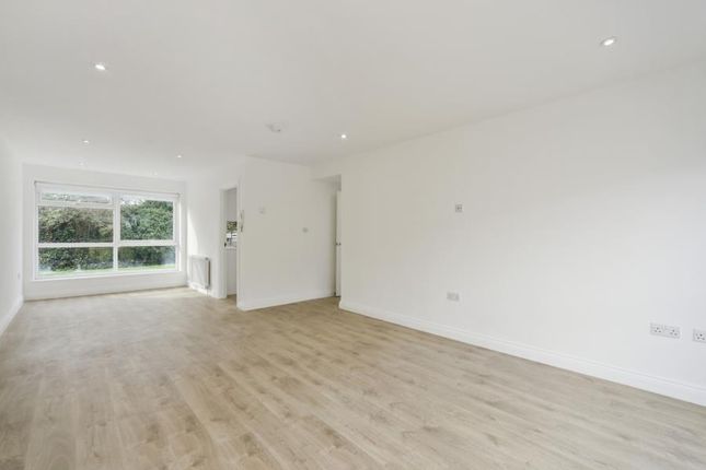 Thumbnail Flat to rent in Heath View, East Finchely, London