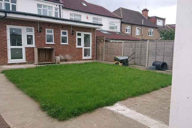 Courtfield Crescent, Harrow photo 3
