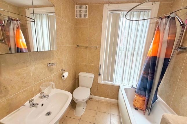 11, Clifton Terrace, Leeds photo 5