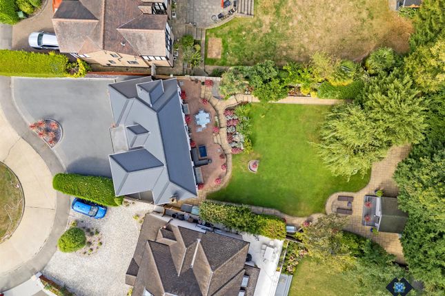 4-bed detached on 4, Hillwood Close, Brentwood, £1,400,000