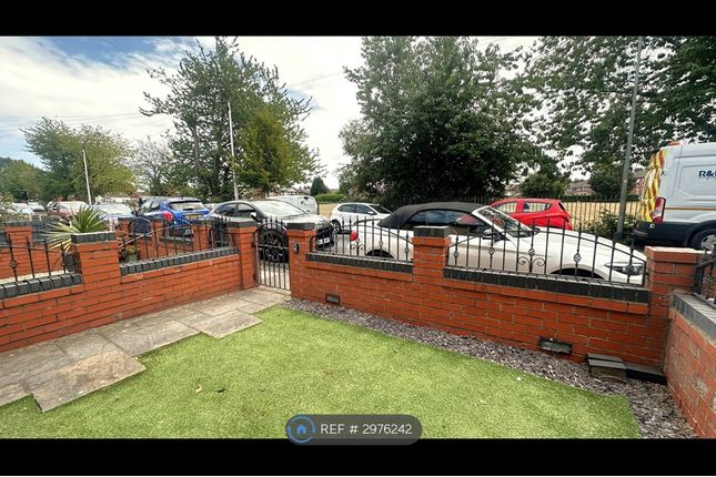 Lynthorpe Avenue, Cadishead, Manchester photo 5