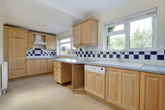 15, Orchard Avenue, South Oxfordshire photo 3