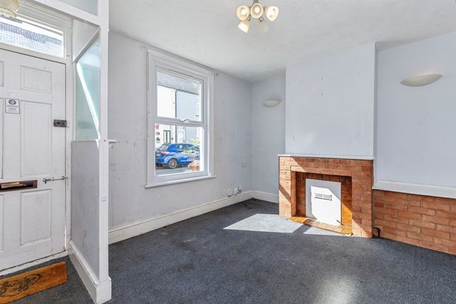 21, Dawes Street, Gillingham photo 3