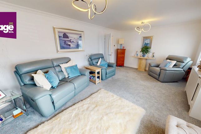 54, Palm Close, Pontypool photo 4