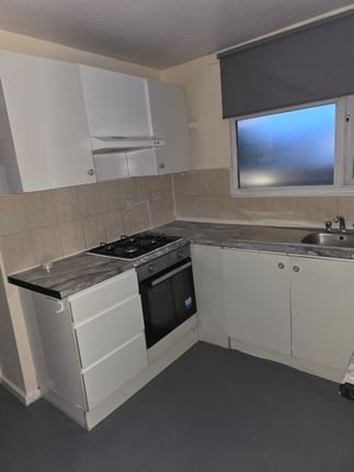 101, Lytchet Way, Enfield photo 5