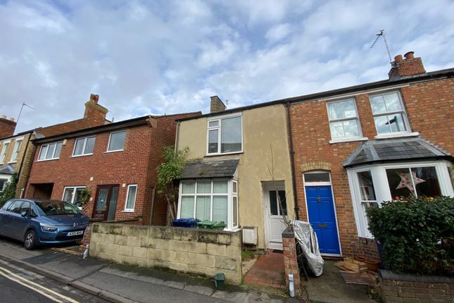 Terraced house to rent in Gordon Street, Oxford