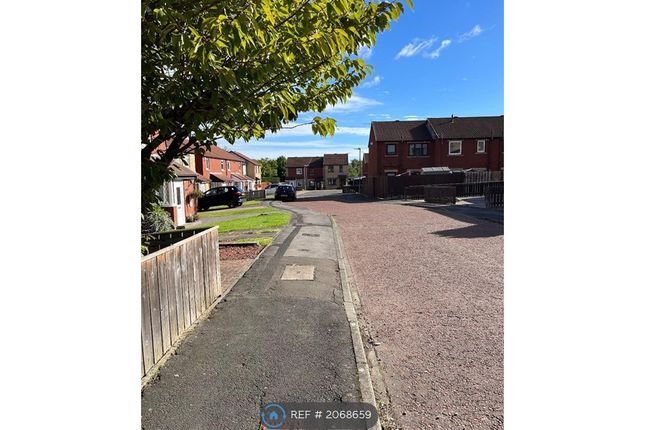 Terraced house to rent in Hawthorn Drive, Gateshead