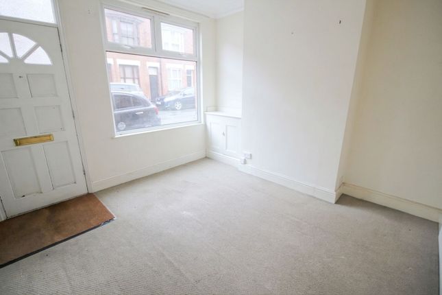 16 Wolverton Road, Leicester photo 3