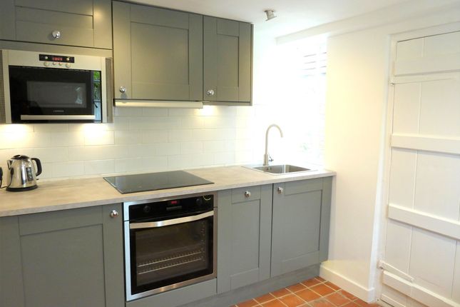 3 Jenners Cottages, Cranbrook photo 3