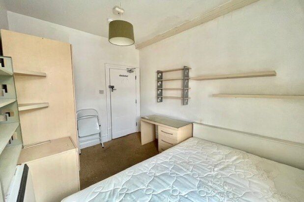 Room to rent in Christchurch Road, Bournemouth