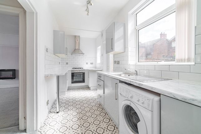 10, Garfield Avenue, Manchester photo 4