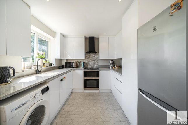 12, Gilmore Close, Ickenham photo 4