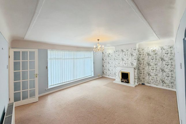 14, Grindley Gardens, Ellesmere Port photo 5