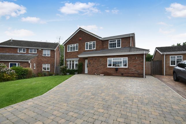 Thumbnail Detached house for sale in Meadow Way, Great Paxton, St. Neots
