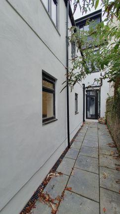 Duplex to rent in Ruthin Gardens, Cardiff