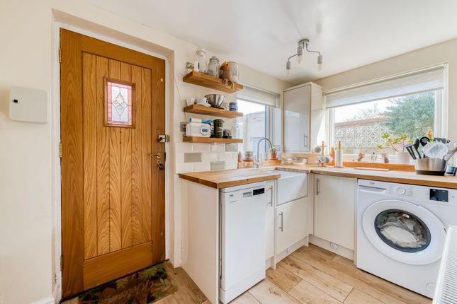 29 Mill Lane, Lowestoft photo 2