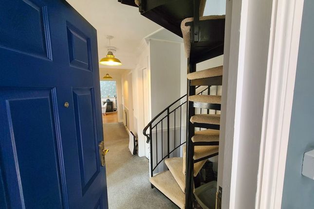Frobisher Court,Flat 12, Maritime Avenue, Southampton photo 4