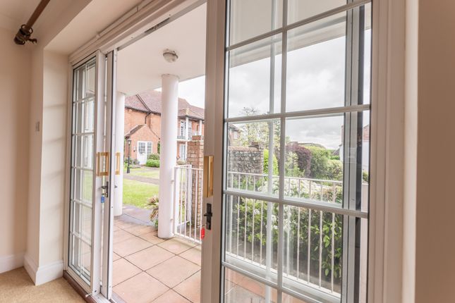 Flat for sale in Sussex Road, Petersfield, Hampshire