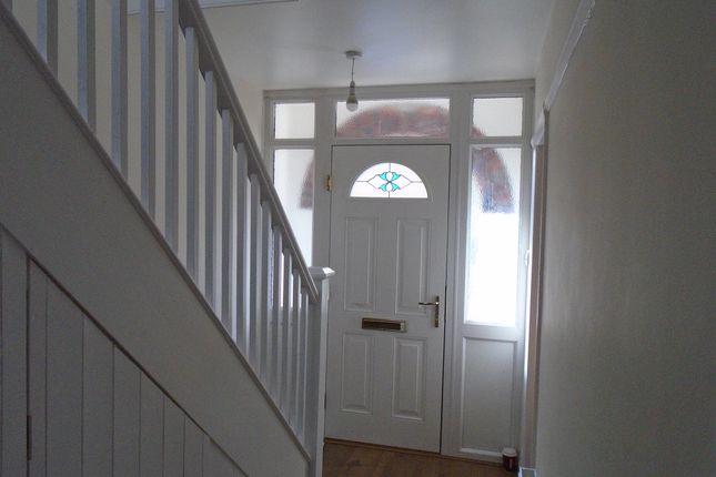 37, Haymeads Lane, Bishops Stortford photo 3