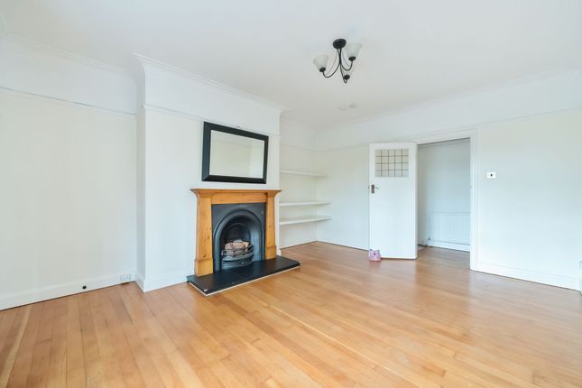 Flat for sale in South Street, Epsom