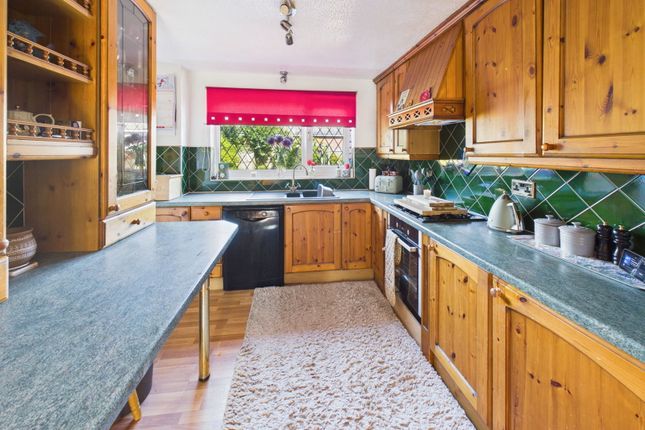 14 & 14a, Heather Drive, Whitby photo 4