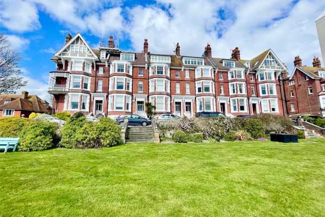 Flat for sale in Chatsworth Gardens, Eastbourne, East Sussex