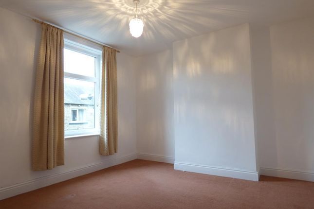 9, Gladstone Street, Bingley photo 4