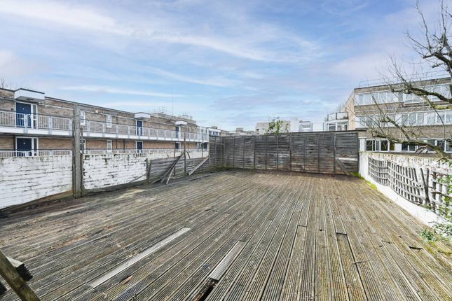 Thumbnail Flat for sale in Musbury Street, Whitechapel, London