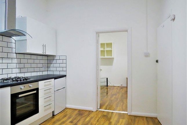 photo Studio Flat London Rent Bills Included No Deposit studio flats and apartments to rent in