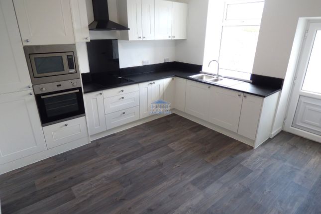 5, Victoria Street, Maesteg photo 2