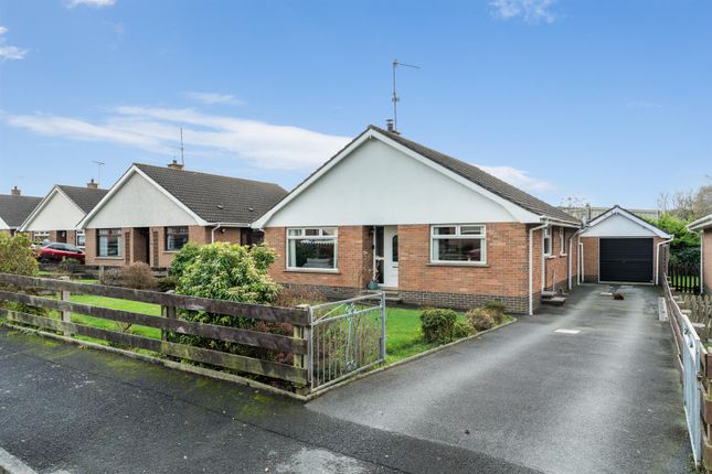 16 Knockdene Park 06.Jpg