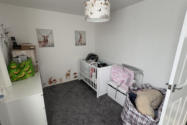 20 Langtree Close, Bransholme, Hull photo 4