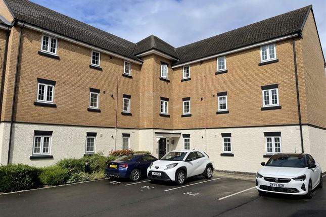 Thumbnail Flat for sale in Buchanan Road, Rugby