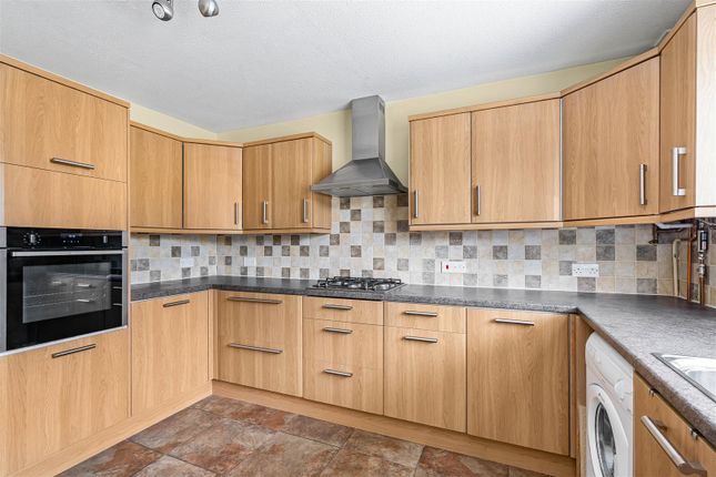 100, Nimbus Way, Newmarket photo 4