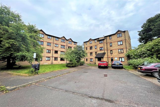 Thumbnail Flat for sale in Hind House, Lewisham