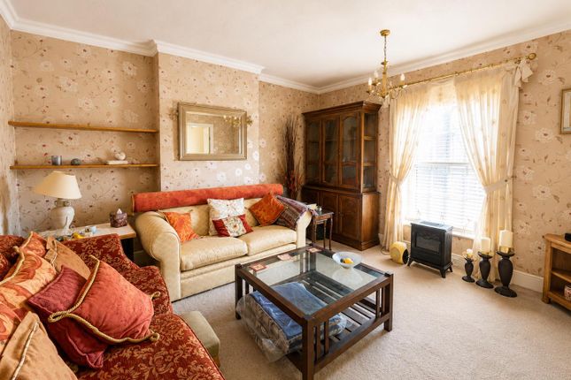Flat 2, 39, Cliff Road, Sheringham photo 3