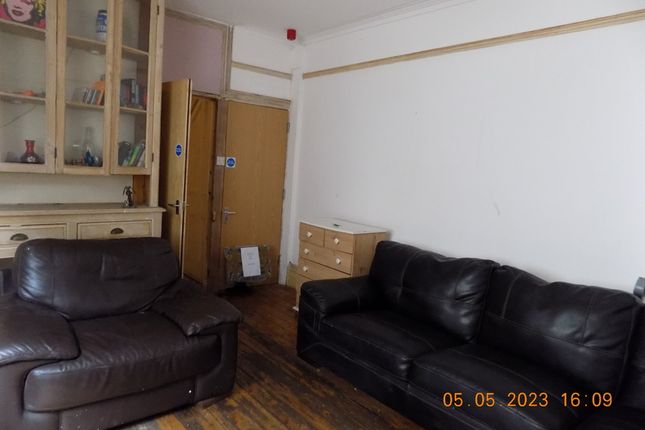 Terraced house to rent in Ninian Road, Roath, Cardiff