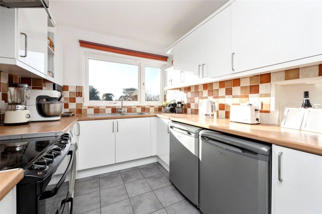 12 Shirlands Court,, Sea Avenue, Littlehampton photo 4