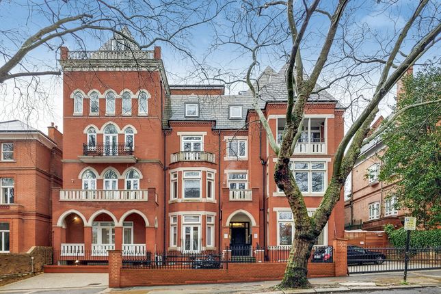  - Fitzjohns Avenue, London NW3