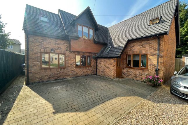 Thumbnail Detached house for sale in Heather Close, Rugby