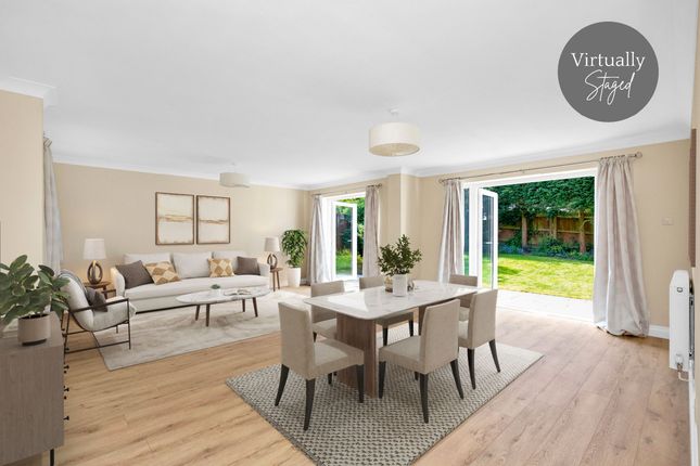 11 Wagtail Close, Horsham photo 2