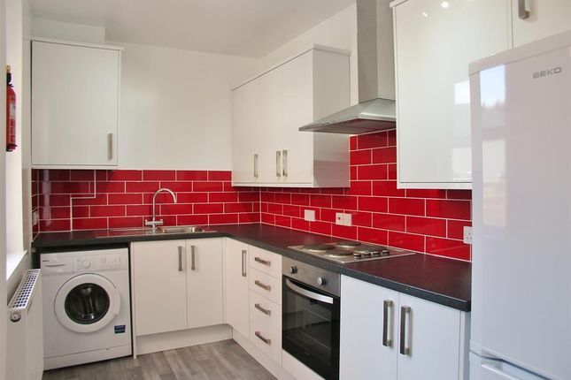 Terraced house to rent in Hunter House Road, Sheffield