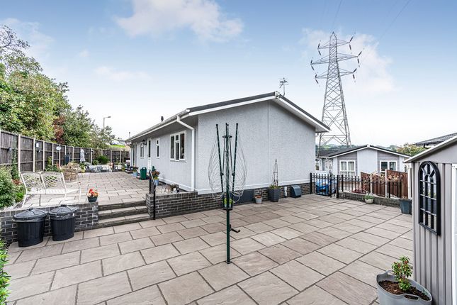 34 Pont Pentre Park, Pontypridd photo 4