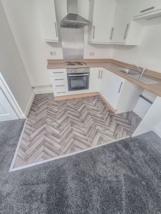 2b Station Lane, Pontefract photo 3