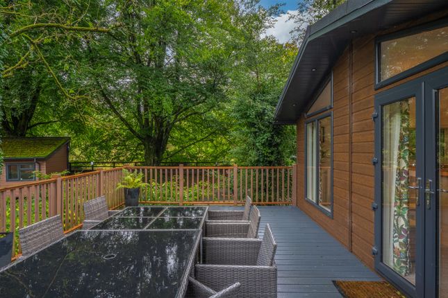3-bed caravan on Waterside Wood 1, White Cross Bay, Ambleside Road, Windermere, £225,000