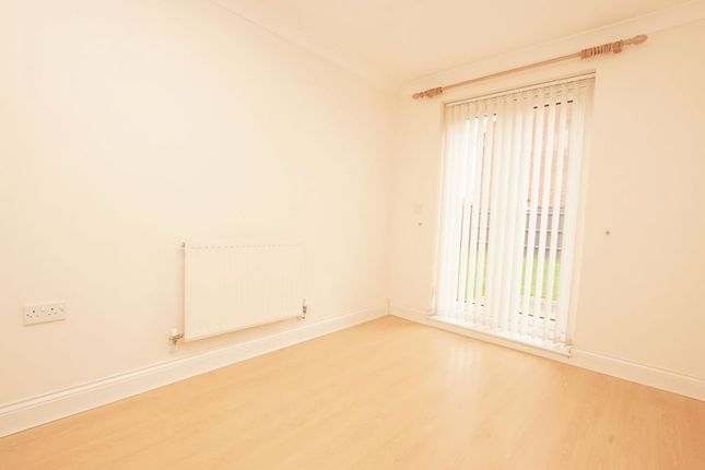 14, Usborne Close, Lee-On-The-Solent photo 4